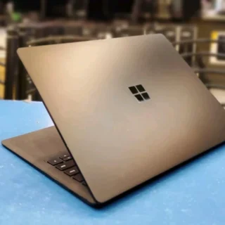 Microsoft surface book 2
